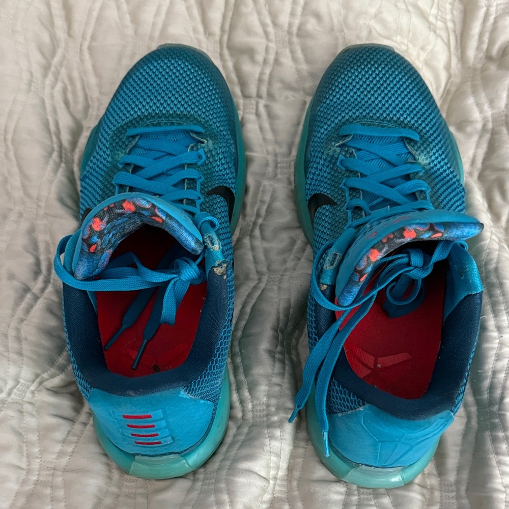 Nike Men’s Kobe “5 AM Flight” preowned